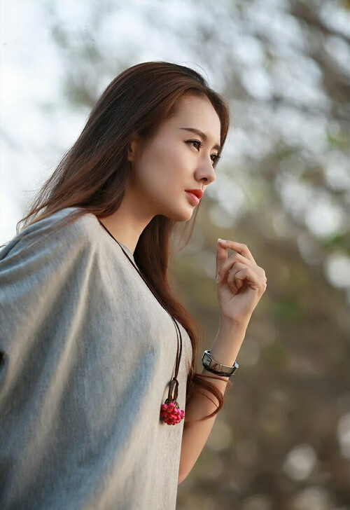 维尔·冯·威克：南非羚羊队的强力前锋，推动球队进攻