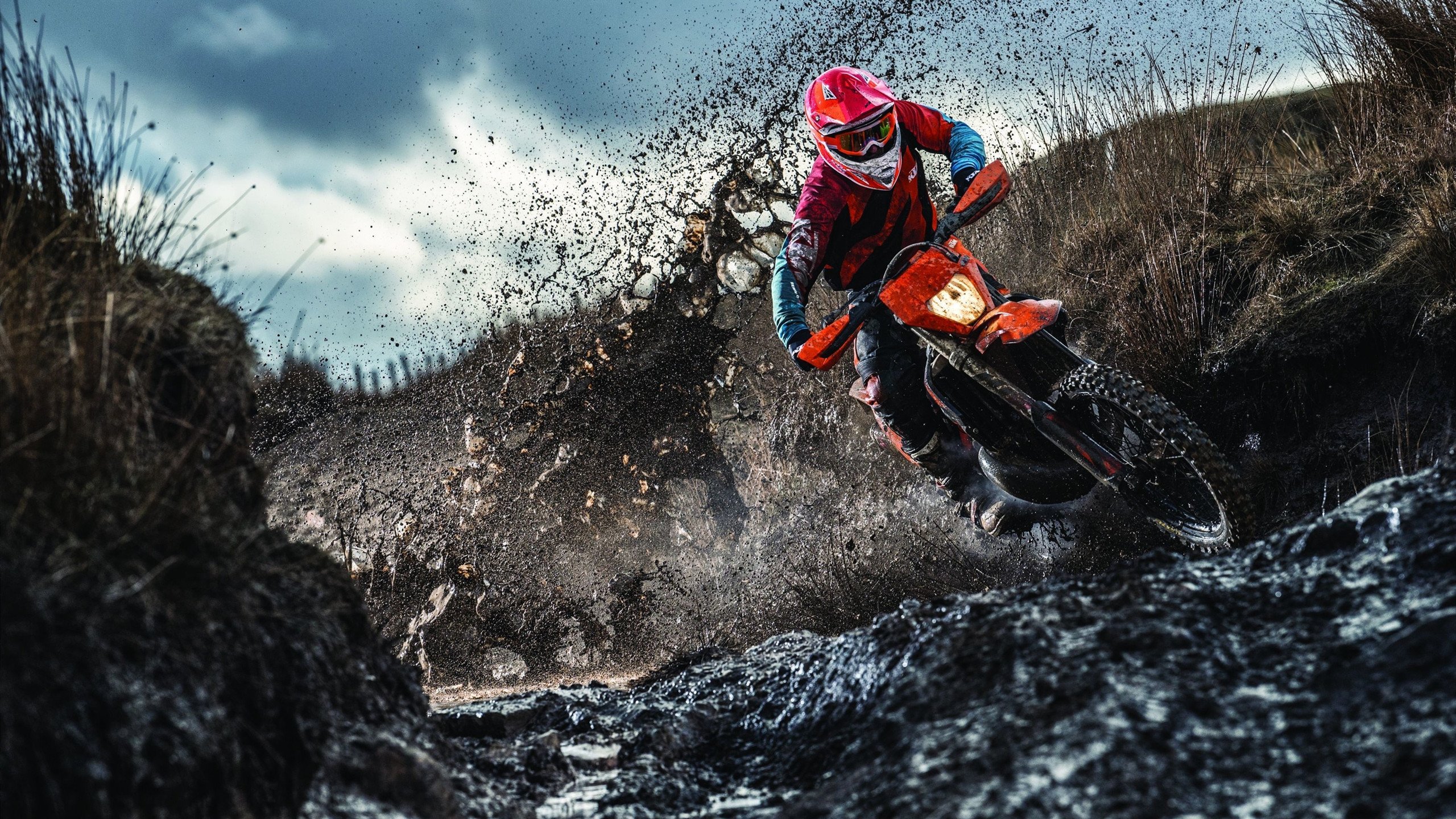 kaiyun官方入口登录-蓝天滑翔伞赛，空中遨游的极限体验，滑翔伞大赛